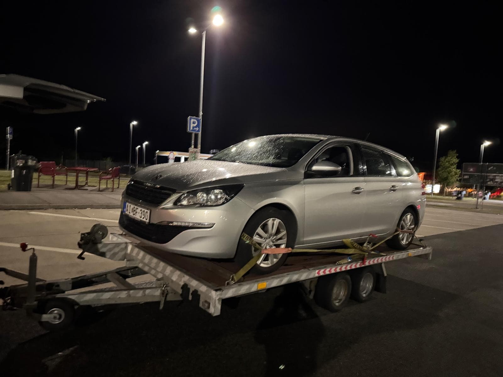 Bergung eines VW Polo nach einem Unfall
